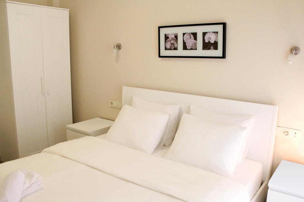Nemrut Bay Otel Yenifoca Zimmer foto